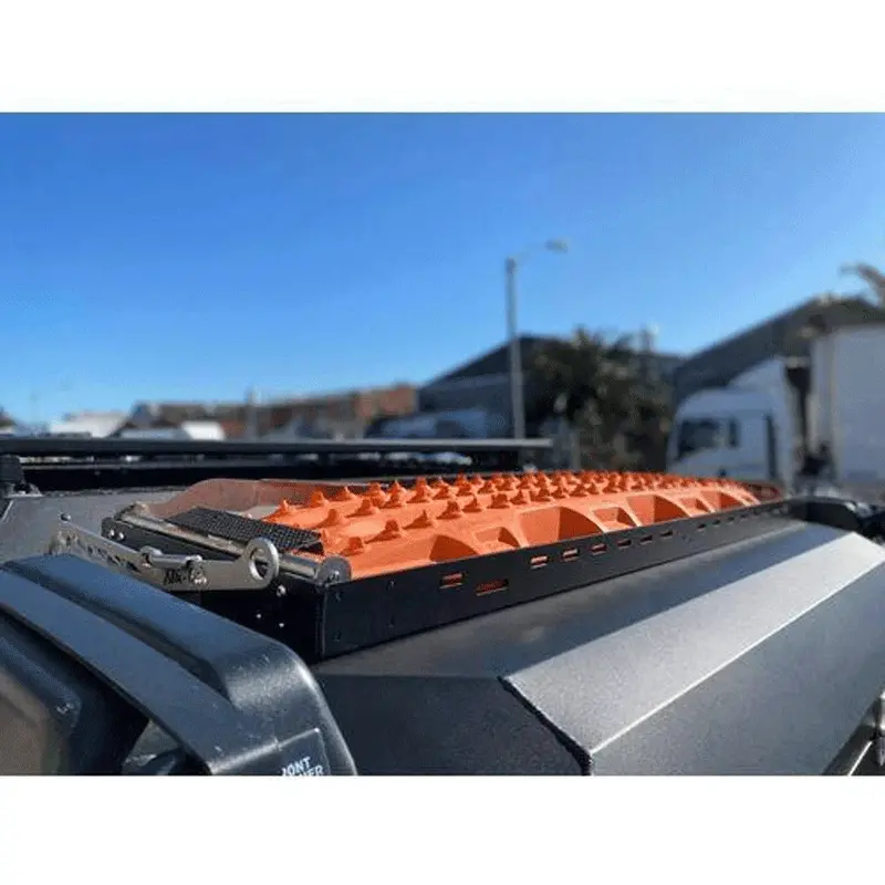 Alu-Cab Recovery Trax Tray – Integrated Winch & Gear Transport Platform