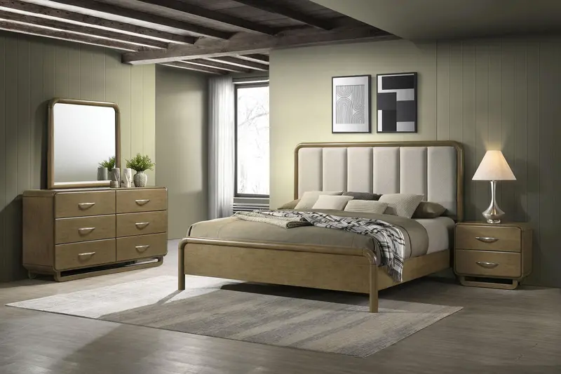 Amsbury Traditional Bedroom Collection