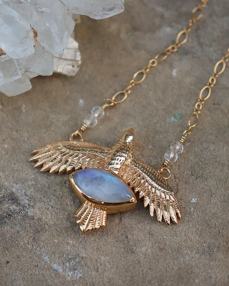 Elegant Moonstone Pendant Necklace – Gold-Plated Brass Chain