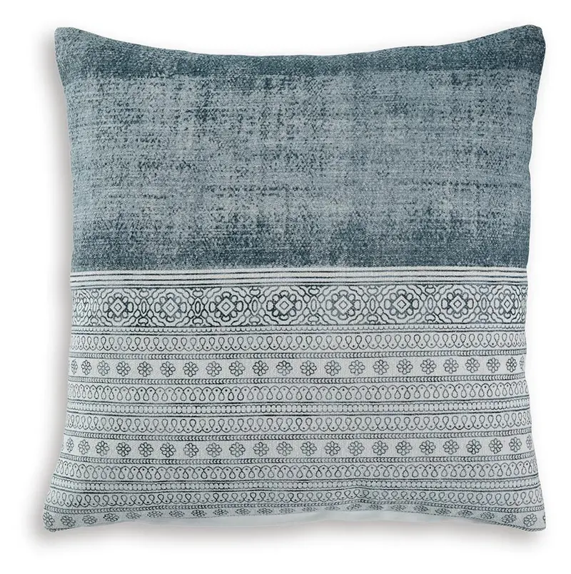 Harperville Set of Four Decorative Throw Pillows