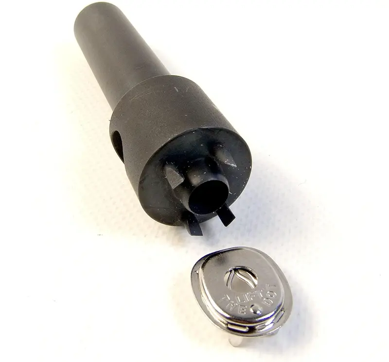 Heavy-Duty Lift-the-Dot Hole Punch Cutter for Reinforced Fabrics and Vinyl