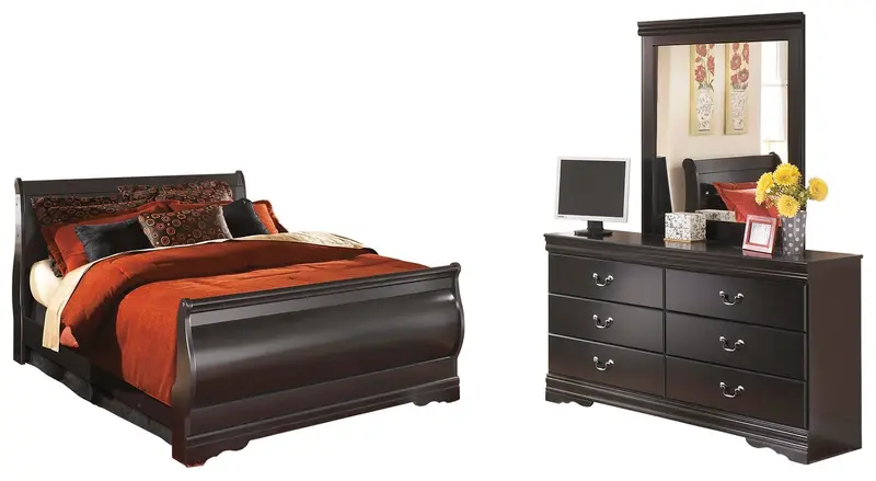 Huey Vineyard Farmhouse-Style Bedroom Set