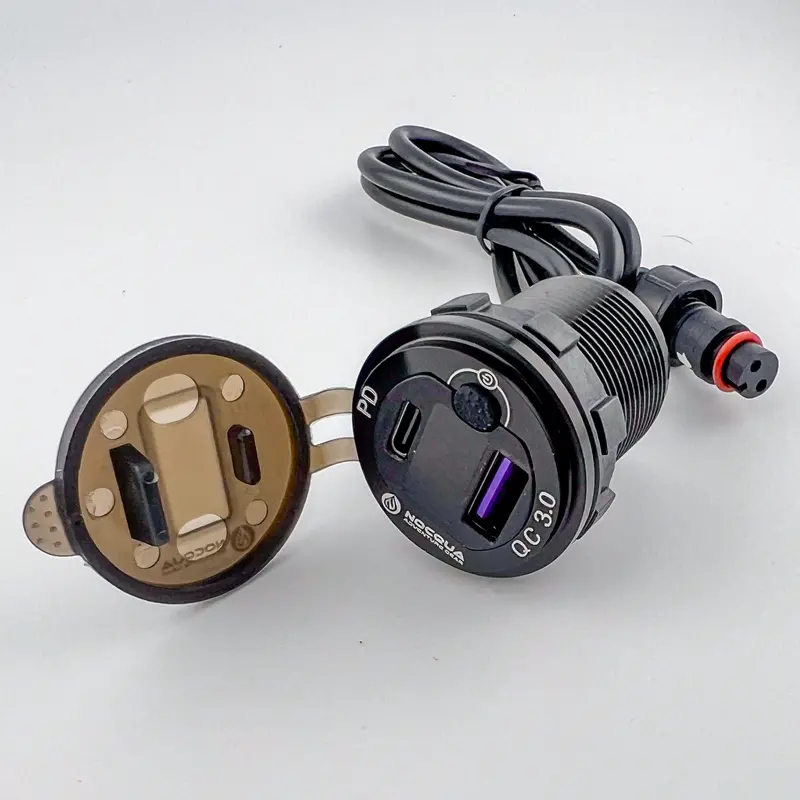 Nocqua Surface-Mount Kayak Voltmeter with USB Port