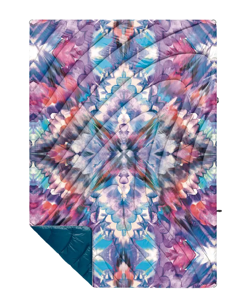 Original Puffy Throw Blanket – Day Dreamer Pastel Pattern