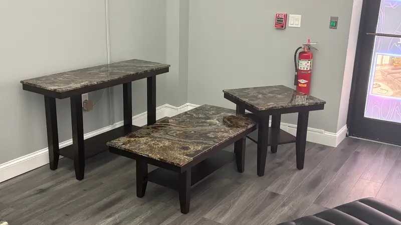 T4355 Contemporary Coffee Table