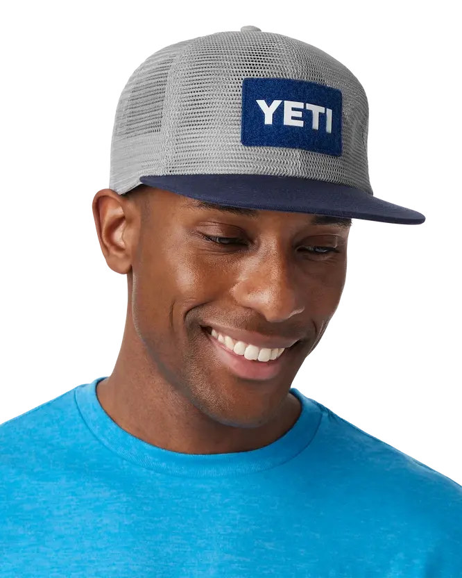 Velcro-Adjustable Flat Brim Mesh Cap – Grey & Navy