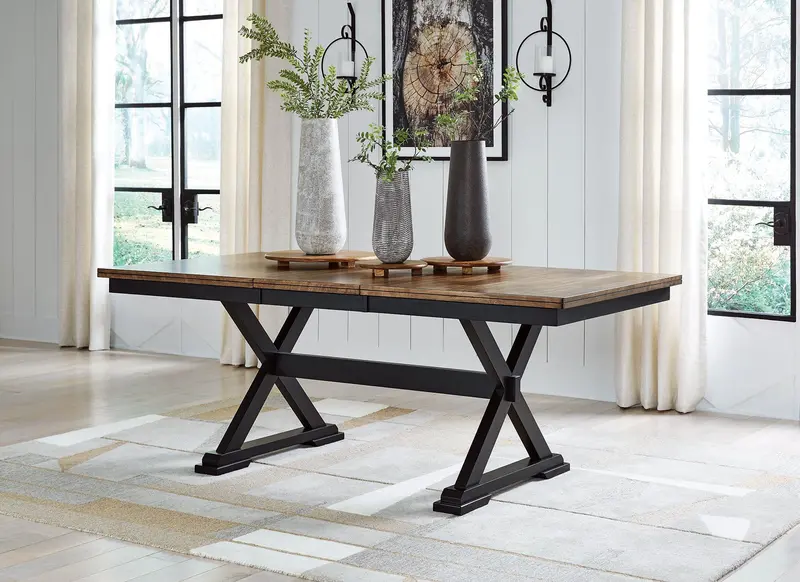 Wildenauer Extendable Dining Table with Butterfly Leaf